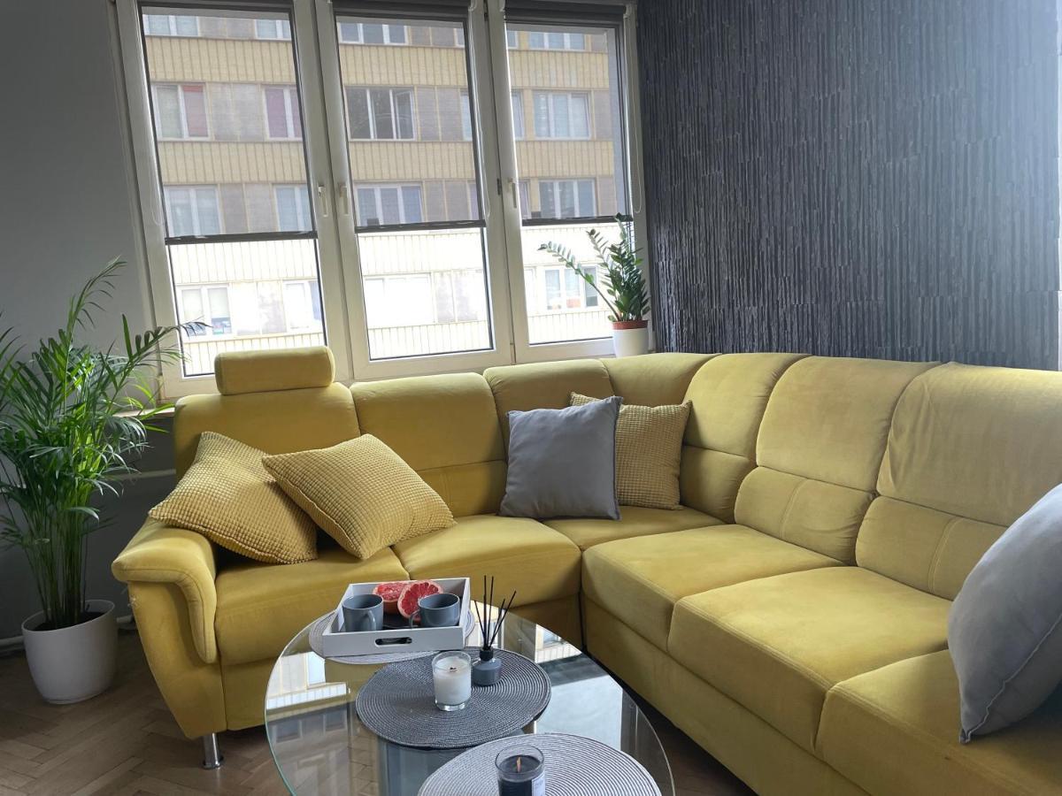 Grey Gucci Apartment City Center Warsaw Luaran gambar