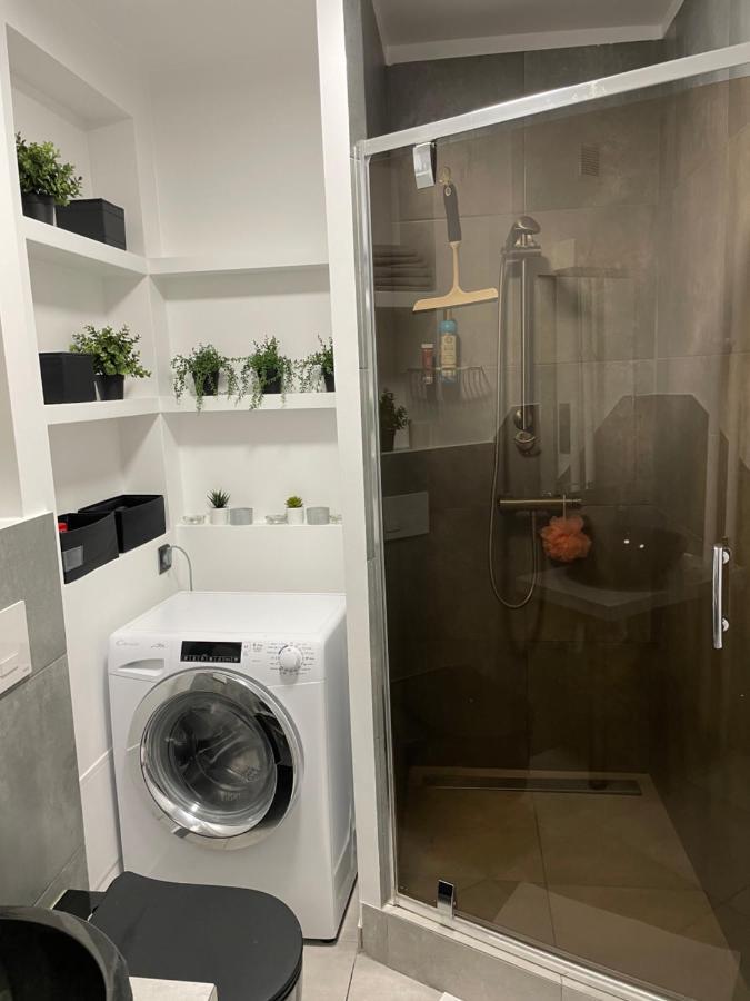 Grey Gucci Apartment City Center Warsaw Luaran gambar