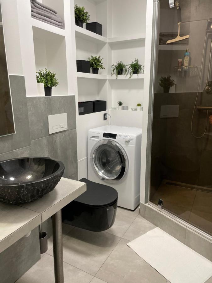 Grey Gucci Apartment City Center Warsaw Luaran gambar