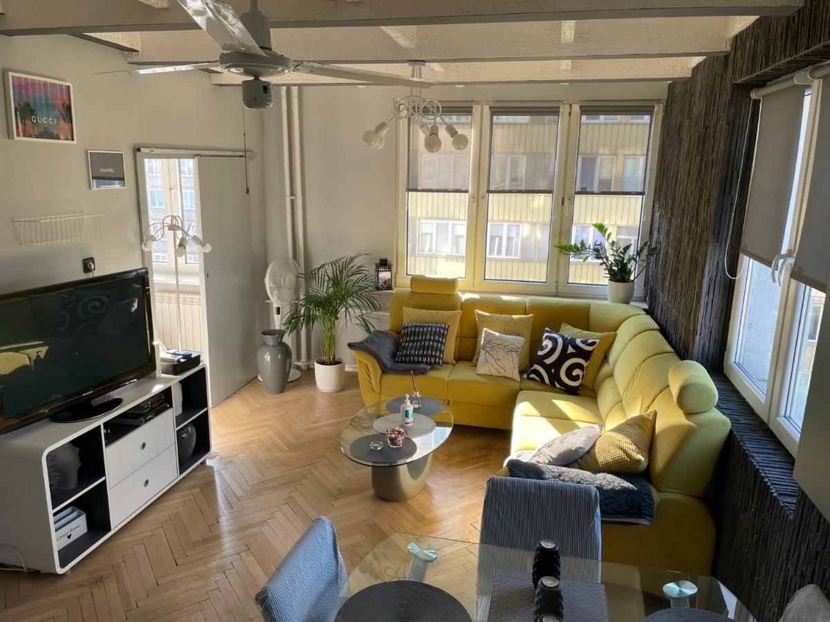 Grey Gucci Apartment City Center Warsaw Luaran gambar